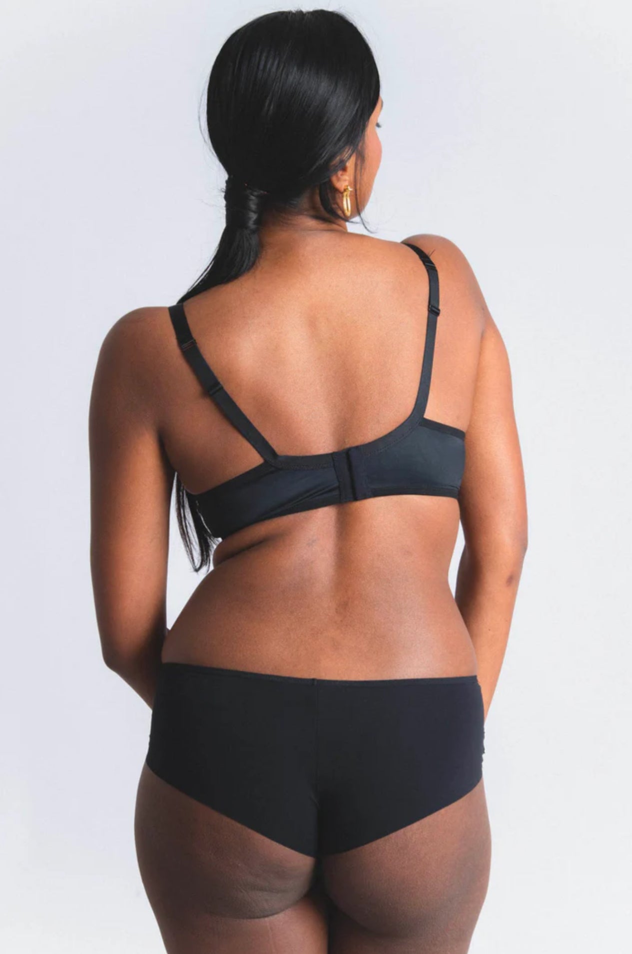 Elixir: NUDITÉ shorty