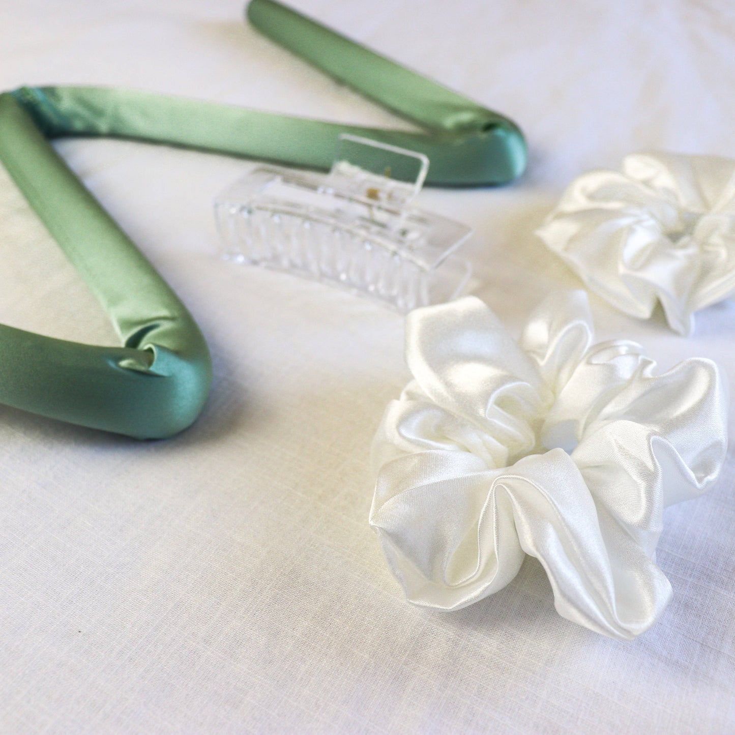 Strands of Silk - Heatless hair curling kit