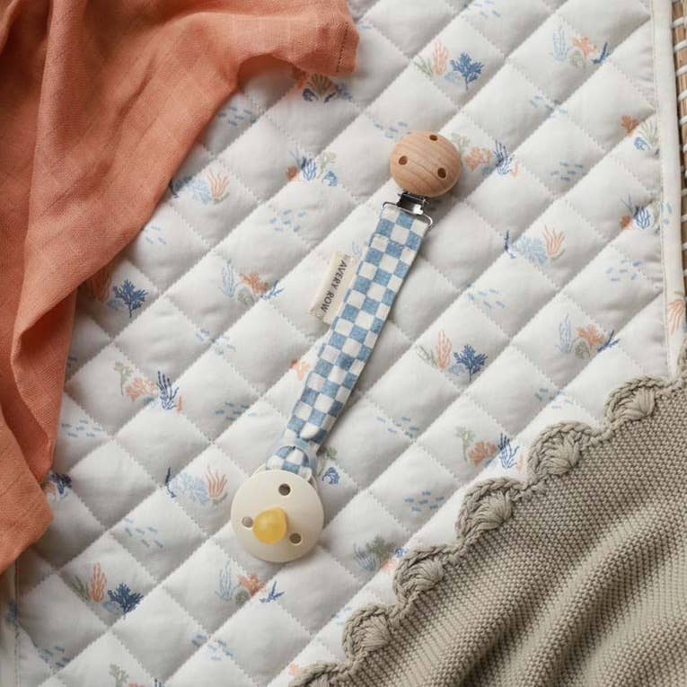 Avery Row - Pacifier holder - Waves