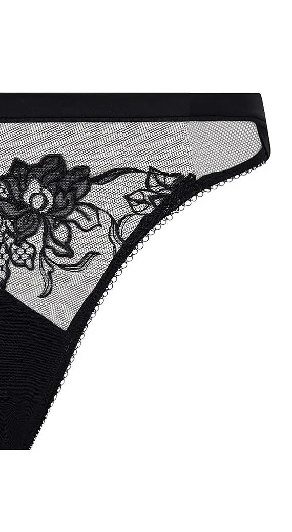 Lise Charmel Adorable en Sexy Italian Brief | Noir