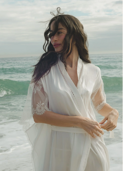 Shell Belle Couture Room Service Kimono Ivory