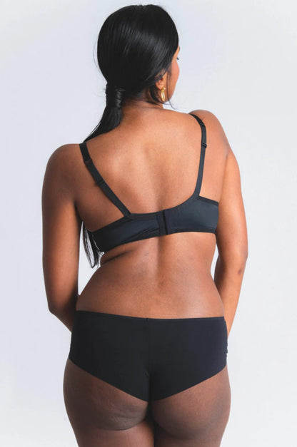 Elixir: NUDITÉ shorty