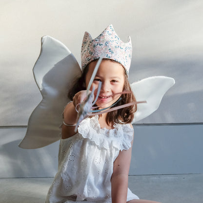 MIMI & LULA Floral Wand