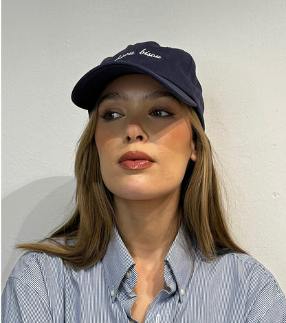 Lescarf Bisou Bisou Cap in Navy