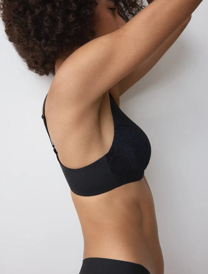 Triumph Body Make-Up Illusion Lace Comfort Wire Bra