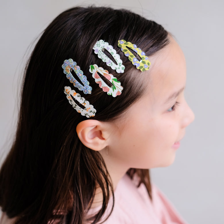Mimi & Lula Spring Scalloped Clic Clacs | Floral Hair Clips for Childre